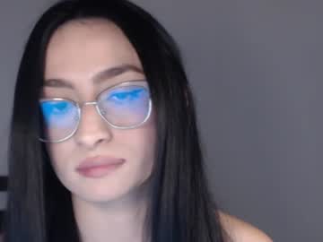 Andra, live webcam girl, age 27, from CO, streaming now, hairy, skinny