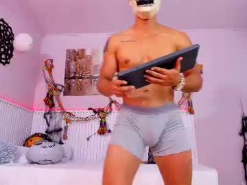 Andrew G, live webcam girl, age 28, from CO, streaming now, lovense, hairy