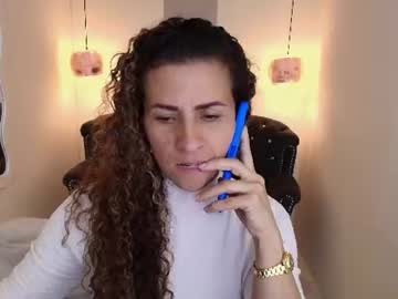 𝓐𝓷𝓰𝓮𝓵, live webcam girl, age 44, from CO, streaming now, mature, mommy