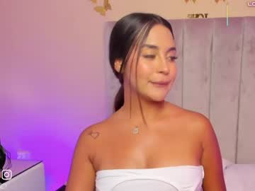 angelicaa_garcia🎀, live webcam girl, age 22, from CO, streaming now, squirt, latina