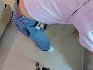 A N I A, live webcam girl, from CO, streaming now, shy, blonde