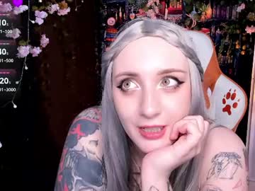 asheluck, live webcam girl, age 99, streaming now, curvy, cosplay
