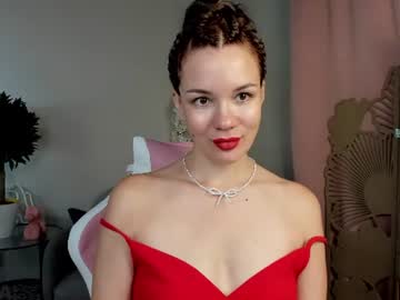Astrid, live webcam girl, age 38, streaming now, shy, nonude