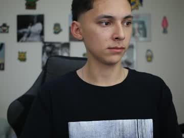 ARCHIBALDO, live webcam girl, age 27, from CO, streaming now, young, latino