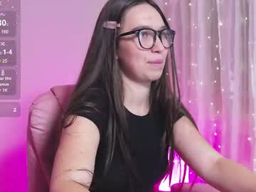 Ariana, live webcam girl, age 20, from UA, streaming now, dance, dirtytalk