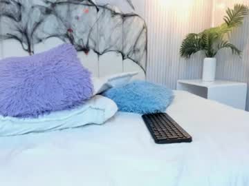 Arietta 🍓💦, live webcam girl, age 21, from CO, streaming now, teen, 18