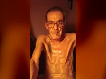 artassbate221168, live webcam girl, from DE, streaming now, squirt, anal