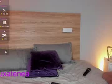 Ateneaa_Lux, live webcam girl, age 28, from VE, streaming now, torso, lovense