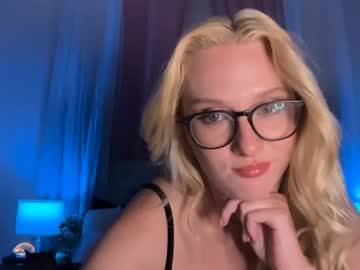 AudreyAlien, live webcam girl, age 38, from US, streaming now, pornstar, bigtits