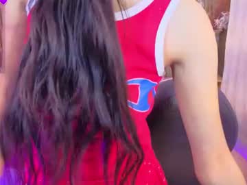 AUROORA✨, live webcam girl, age 22, from CO, streaming now, daddy, shy