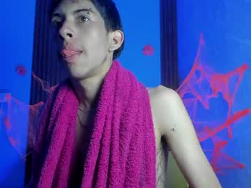 Ayano Aishi, live webcam girl, age 19, from CO, streaming now, gay, 18