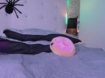 AYSHA🎀, live webcam girl, age 24, from CO, streaming now, latina, young