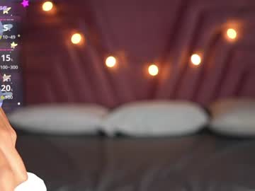 Shalom 💗, live webcam girl, age 20, from CO, streaming now, skinny, daddy