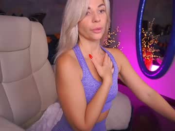 Bella💜, live webcam girl, from UA, streaming now, feet, new