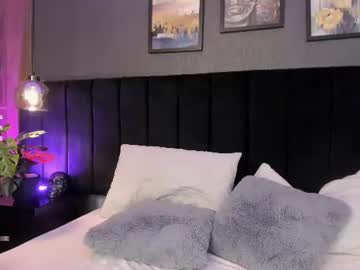 Bianca 💕, live webcam girl, age 20, from CO, streaming now, asian, anal