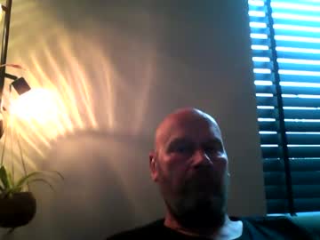 bigmike3339, live webcam girl, from NL, streaming now