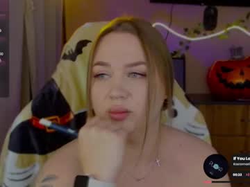 💜 Lina 💜, live webcam girl, age 25, from UA, streaming now, chubbypussy, young