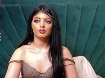 Brigitte, live webcam girl, age 23, from RO, streaming now, brunette, anal