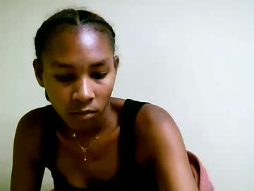brillante00, live webcam girl, from MG, streaming now