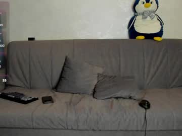 bristlebback, live webcam girl, age 24, streaming now, 18, cut