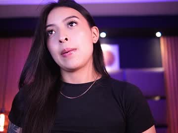 Camila, live webcam girl, age 19, from CO, streaming now, feet, smalltits