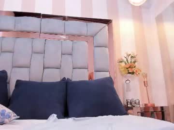 Camila 🍒 🎀✨, live webcam girl, from CO, streaming now, latina, milf
