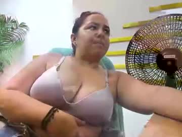 Candy 🍬, live webcam girl, age 24, from CO, streaming now, latina, bbw