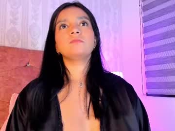 Candys Victoria, live webcam girl, age 20, from CO, streaming now, bigboobs, curvy