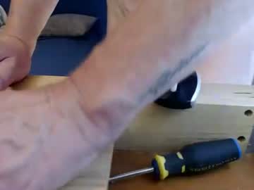 CarlosBangsYeidy, live webcam girl, age 20, from US, streaming now