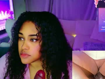 carmencash_, live webcam girl, age 18, from US, streaming now, bigass, ebony