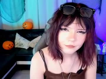 Caroline 🛸, live webcam girl, age 18, streaming now, 18, new