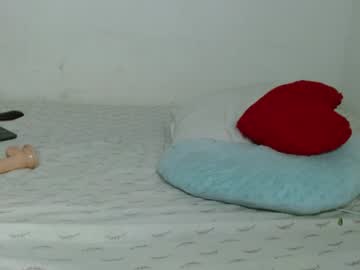 catalina_ada, live webcam girl, age 23, from CO, streaming now, fuckmachine, pregnant