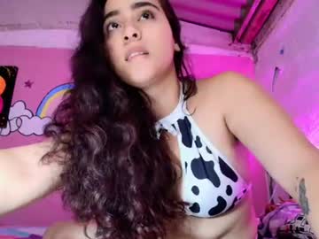 catalina, live webcam girl, age 22, from CO, streaming now, curvy, kinky