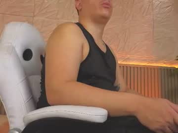 cessdicaprio, live webcam girl, age 26, from CO, streaming now, chubby, bigass