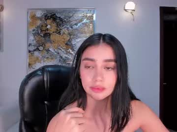 Charlotte, live webcam girl, from CO, streaming now, smalltits, petite