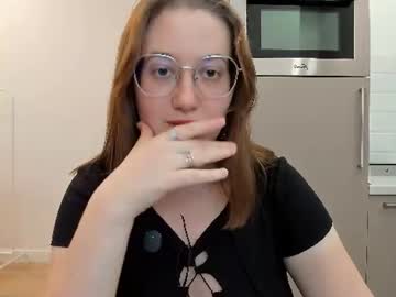 Grace, live webcam girl, age 19, streaming now, puffynipples, joi