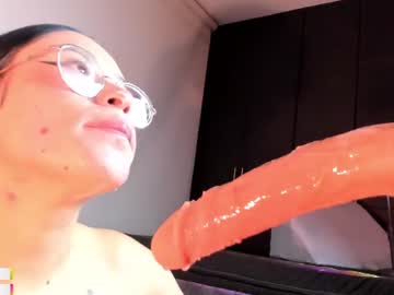 Chelsea, live webcam girl, age 27, from CO, streaming now, anal, tattoo