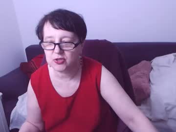 Christa, live webcam girl, age 59, streaming now, mature, curvy
