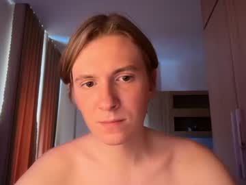 Ethan, live webcam girl, age 21, streaming now, twink, blonde