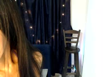 Sofi, live webcam girl, from CO, streaming now, latina, milf