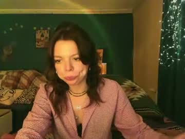 Clancy, live webcam girl, age 27, streaming now, cute, pvt