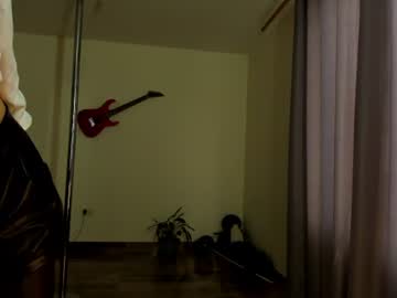 Cristin, live webcam girl, age 99, from CO, streaming now, mistress, feet
