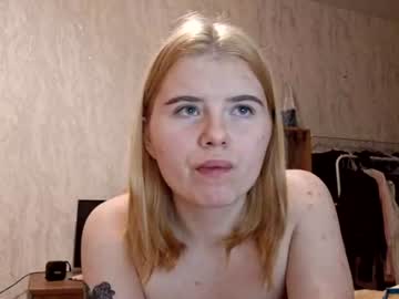 Angela, live webcam girl, age 18, streaming now, new, 18