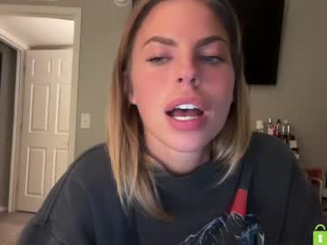 cxbraj, live webcam girl, age 22, from US, streaming now, feet, new