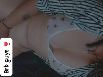 Jocelyn, live webcam girl, age 29, from CO, streaming now, hairy, couple