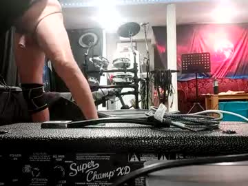 danimal5000, live webcam girl, from CA, streaming now
