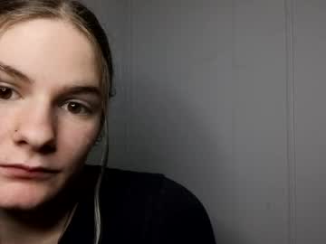 Sophia, live webcam girl, from US, streaming now, anal, young