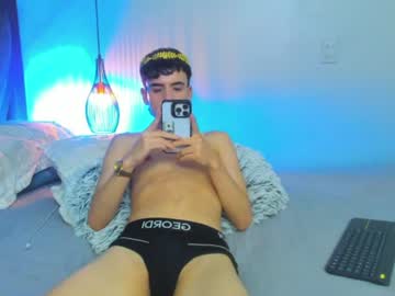 DARWIN ❤️, live webcam girl, age 20, from CO, streaming now, new, latino