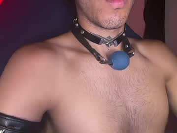 inependient model, live webcam girl, age 23, from CO, streaming now, bdsm, slave