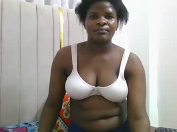 SHANICE, live webcam girl, age 27, from KE, streaming now, ebony, bignipples